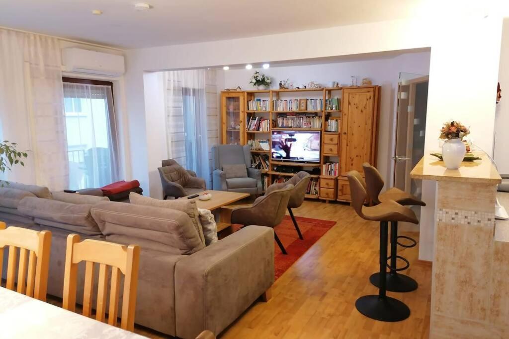 Beste Lage Im Zentrum Und Am Hofgarten 150Qm Mit Klima, 2Xbalkon, Aufzug, Familienfreundlich Bayreuth Bagian luar foto